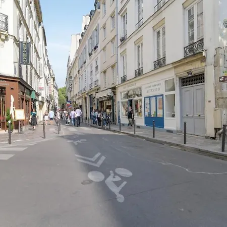 Charming 2 Bedroom In The Heart Of * Parigi