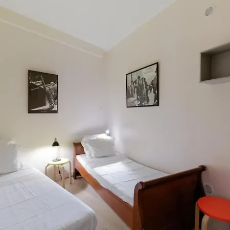 Charming 2 Bedroom In The Heart Of Parigi