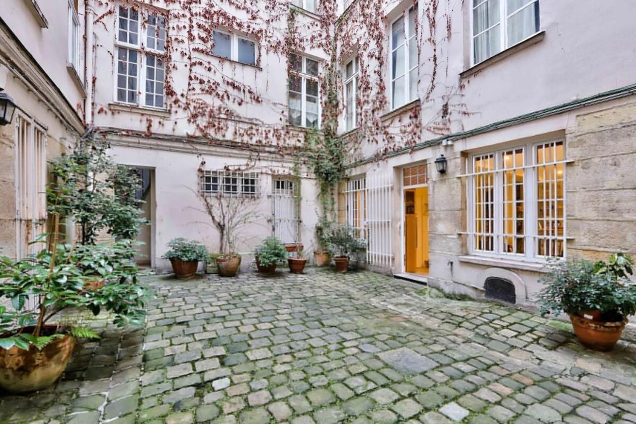 Charming 2 Bedroom In The Heart Of Appartamento